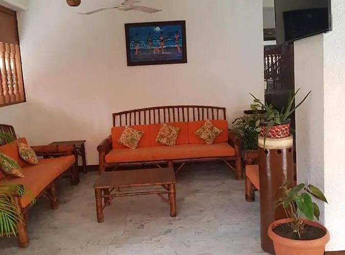 Hcz Zihuatanejo